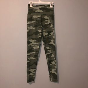 Arie Camo leggings